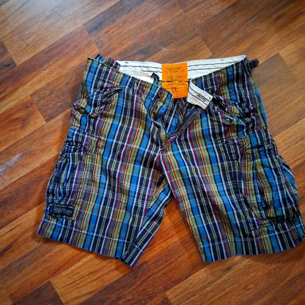 POLO RALPH LAUREN PLAID UTILITY CARGO SHORTS. NWOT. 36